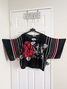 NWOT Cato 100% Rayon Artistic Red Floral Abstract Print Plus Size Tunic 22/24 W